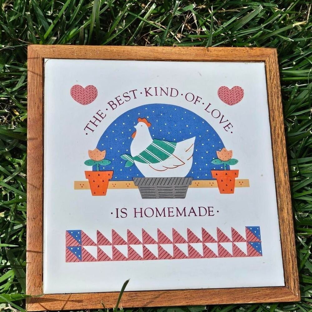 90s cottagecore grandmacore chicken trivet